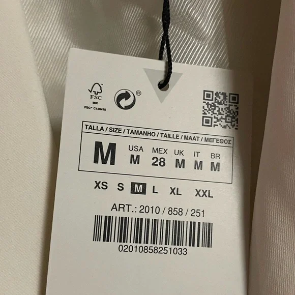 ZARA NEW WOMAN FITTED BUTTONED TAILORED
BLAZER ECRU WHITE 8309/585 Size M - Picture 5 of 5